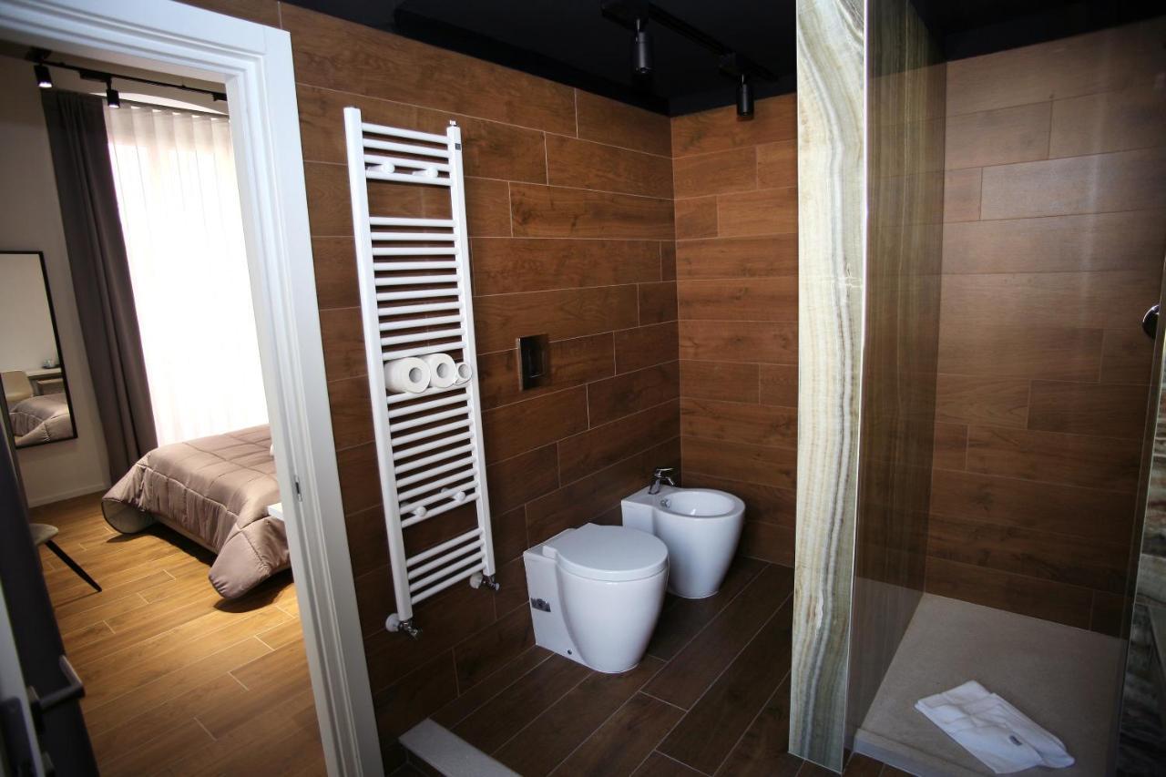 Business Home Via Isonzo B&B Foggia Bagian luar foto