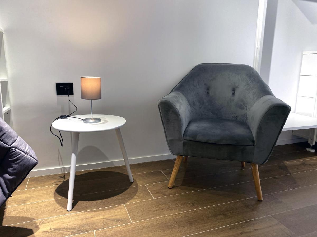 Business Home Via Isonzo B&B Foggia Bagian luar foto