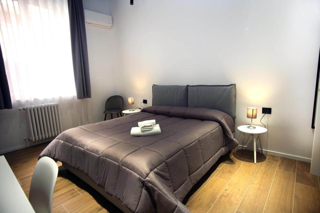 Business Home Via Isonzo B&B Foggia Bagian luar foto