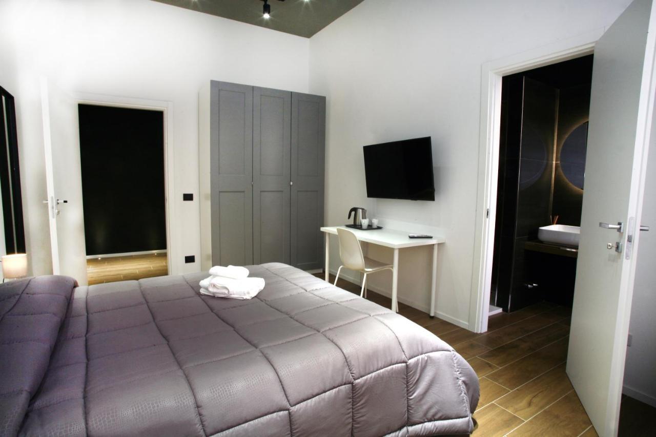 Business Home Via Isonzo B&B Foggia Bagian luar foto