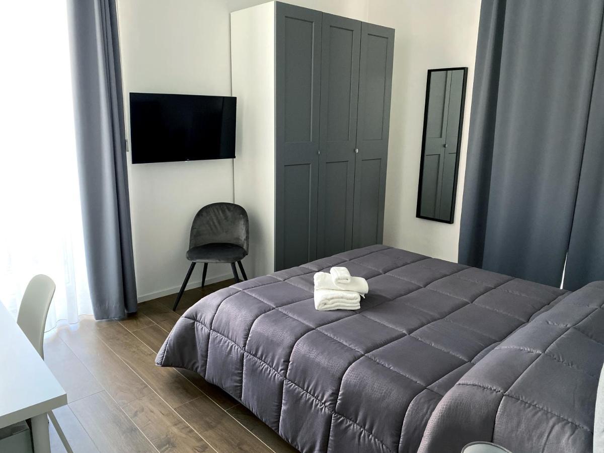 Business Home Via Isonzo B&B Foggia Bagian luar foto