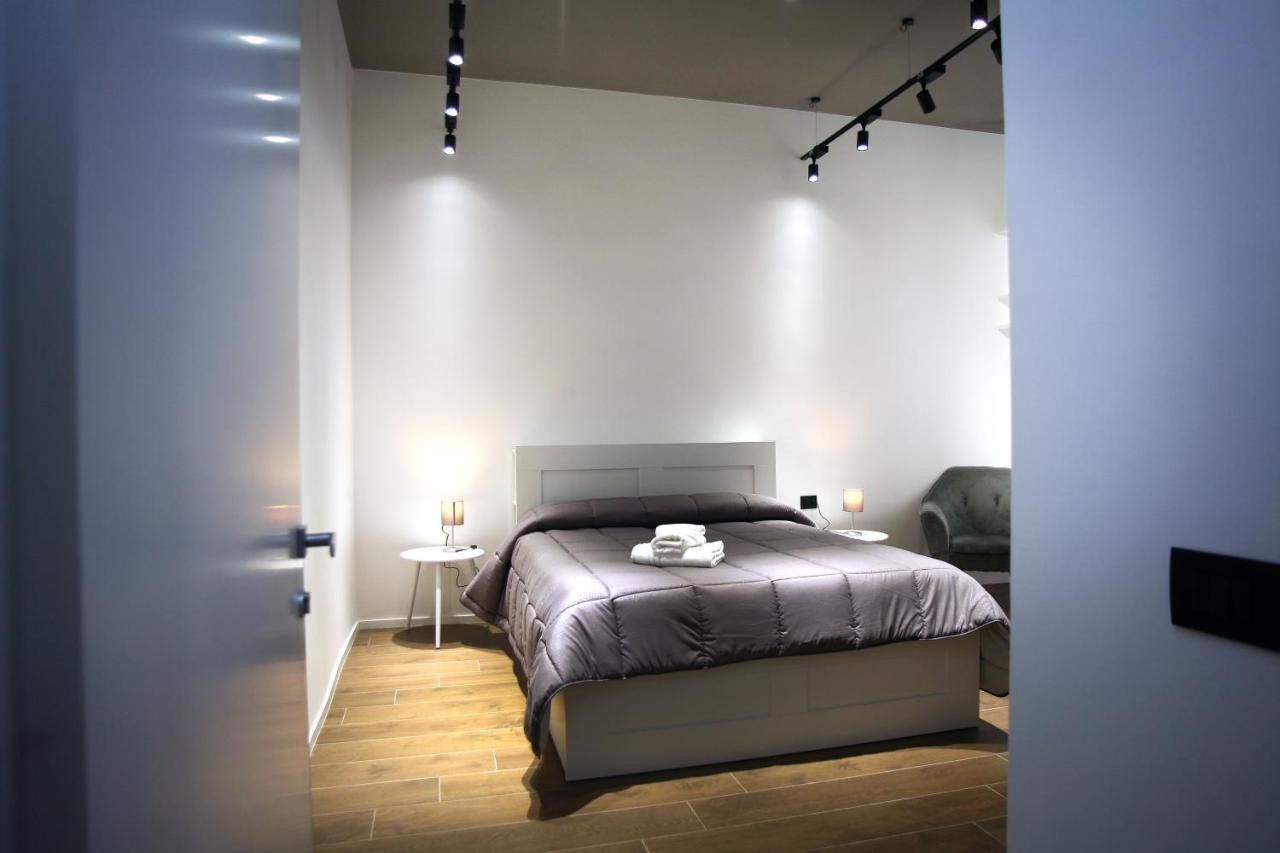 Business Home Via Isonzo B&B Foggia Bagian luar foto