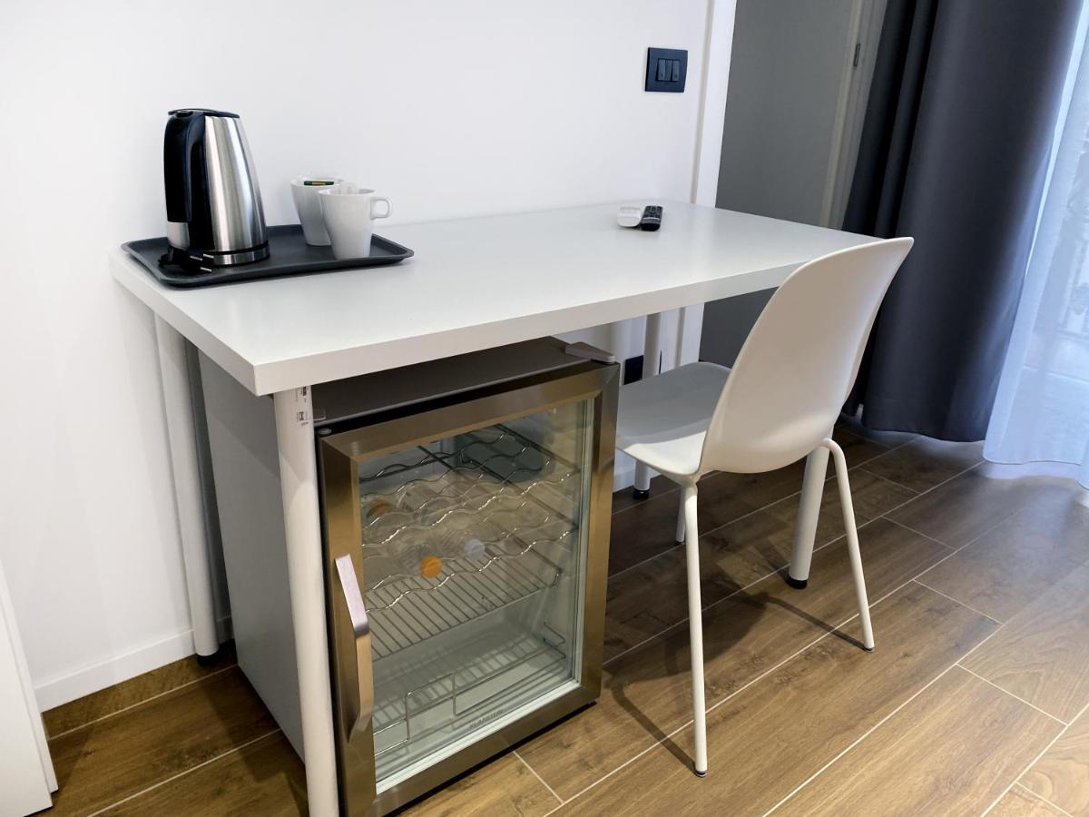 Business Home Via Isonzo B&B Foggia Bagian luar foto