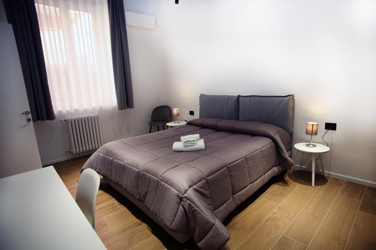 Business Home Via Isonzo B&B Foggia Bagian luar foto